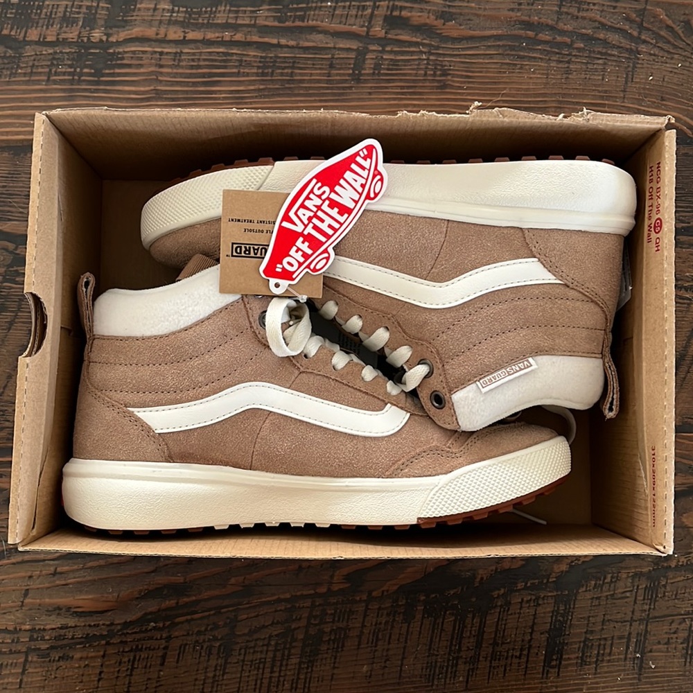 Vans Range Exp Hi V - Women’s 8